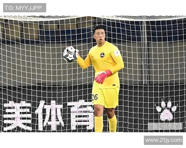 退役矮个子足球明星的传奇人生与不屈精神的启示